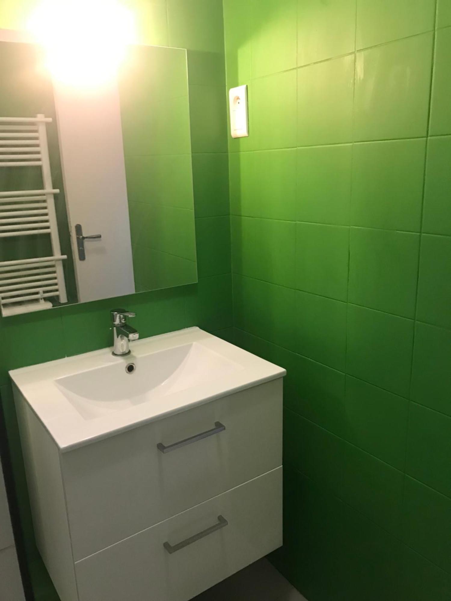 Appartement T2 De Standing Au Pied Des Plages Golfe Juan Esterno foto
