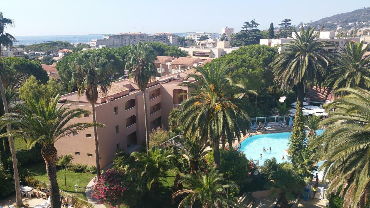 Appartement T2 De Standing Au Pied Des Plages Golfe Juan Esterno foto