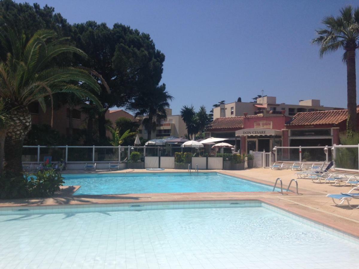 Appartement T2 De Standing Au Pied Des Plages Golfe Juan Esterno foto