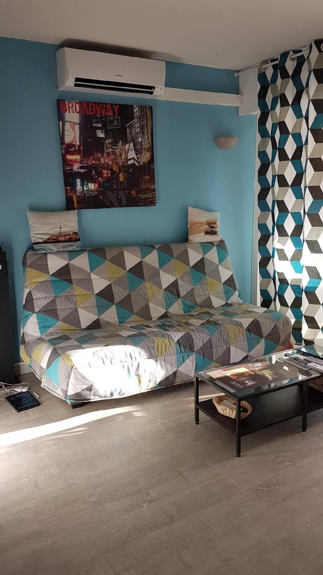 Appartement T2 De Standing Au Pied Des Plages Golfe Juan Esterno foto